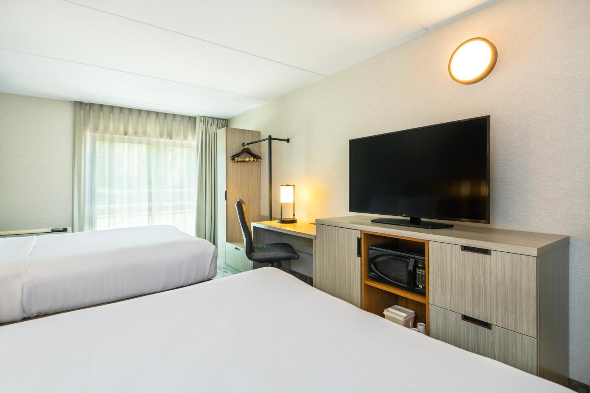 Comfort Inn Kingston Highway 401 Exterior foto