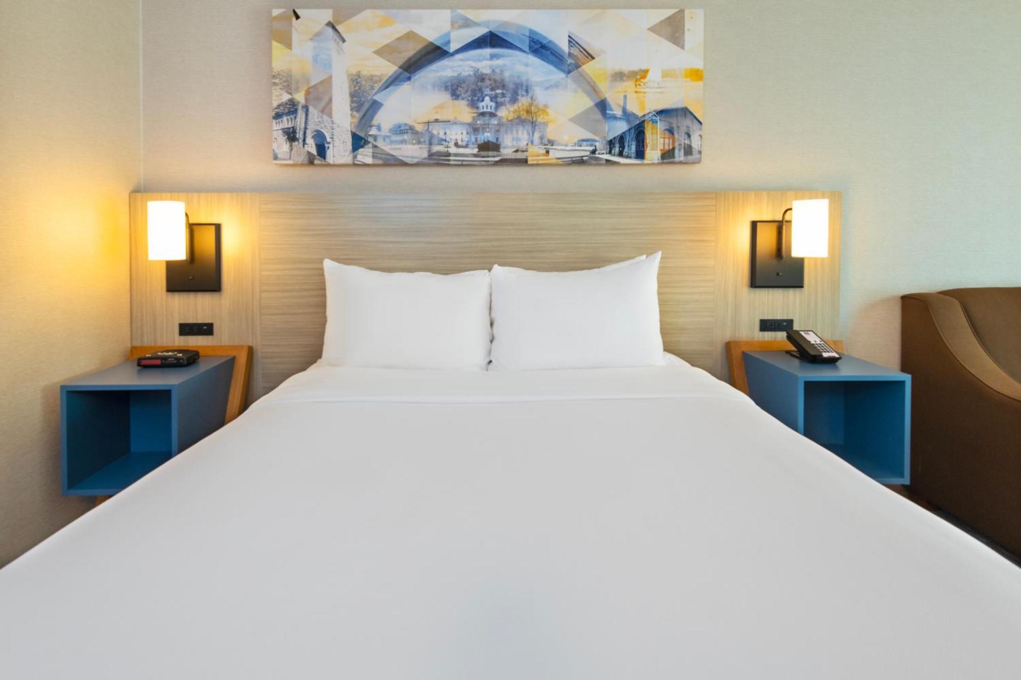 Comfort Inn Kingston Highway 401 Exterior foto